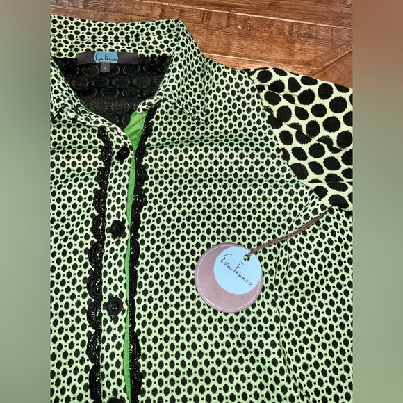 Eva Franco unique button up top in a size 8 - no material tag / likely a sample - Picture 1 of 14